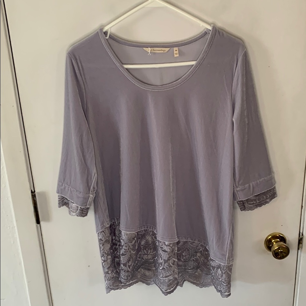 Soft Surroundings lavender  velour top with grey lace trim Size Petite Medium